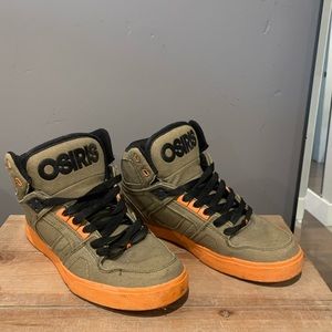 High-top Osiris sneakers